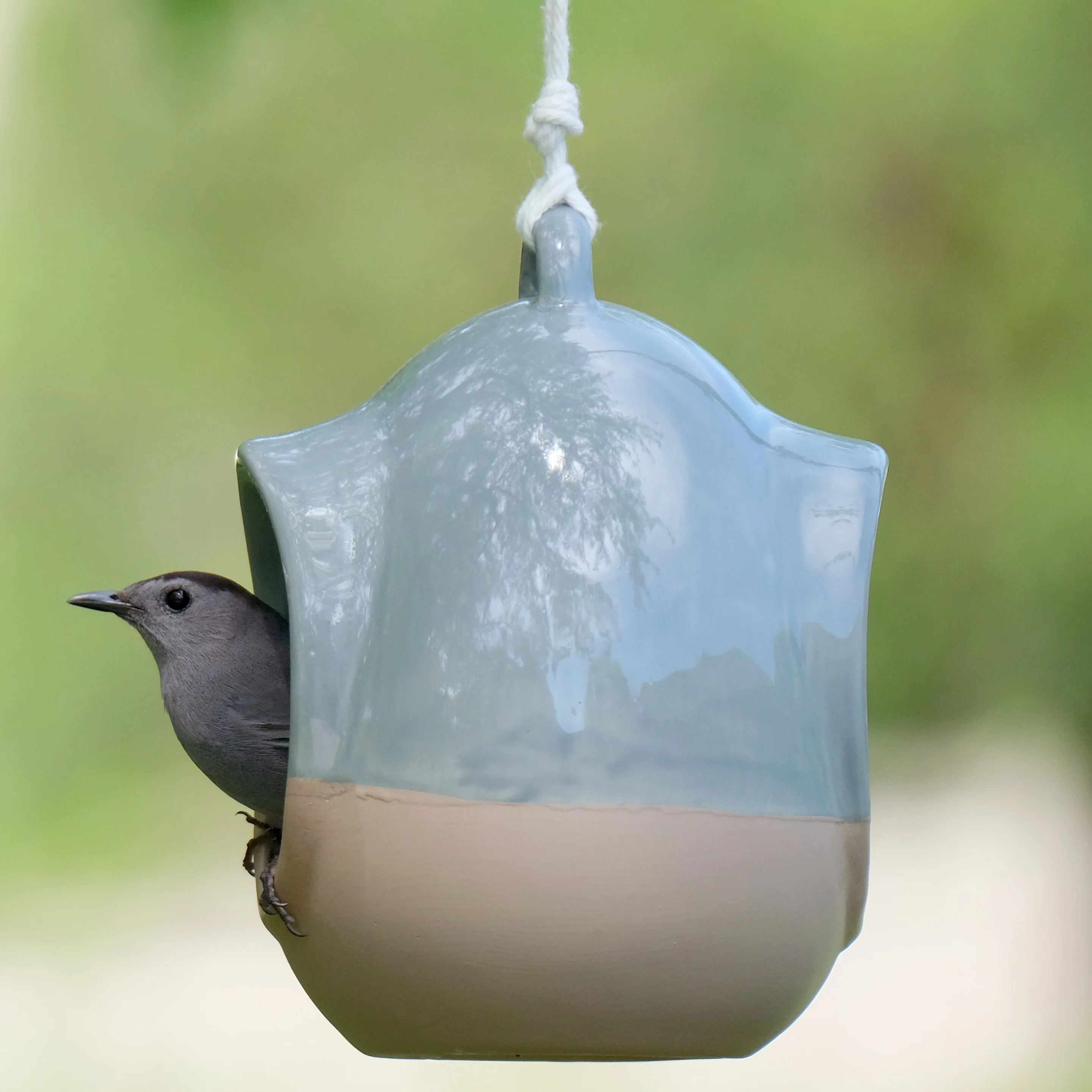 Planter & Perch Ceramic Fly Through Feeder and Planter - Image 10